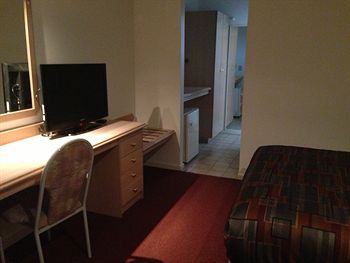 Nunawading Motor Inn - Accommodation Australia 21