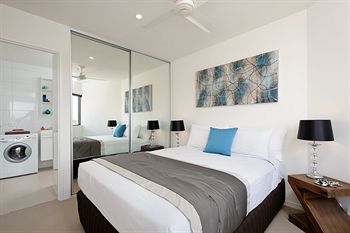 Apartments @ IKON Glen Waverley - Australia Shopping 1