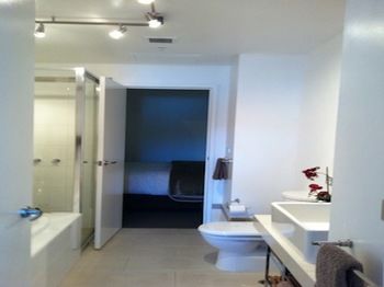 Flinders Wharf Apartments - Local Tourism 21