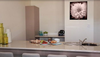 H Boutique Hotel - Accommodation Australia 22