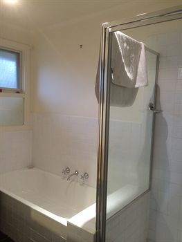 Australian Home Away Doncaster Elgar 2 - Australia Shopping 0