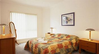 Waverley Corporate Townhouses - Australia Shopping 3