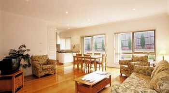 Waverley Corporate Townhouses - Australia Shopping 5
