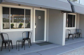 Merewether Motel - Accommodation Australia 21