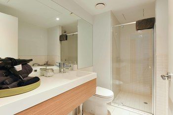 Apartments Of Melbourne Northbank - Bed n Breakfasts 0