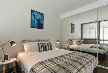Apartments Of Melbourne Northbank - Bed n Breakfasts 11