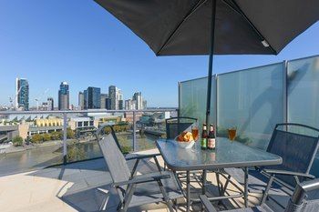 Apartments Of Melbourne Northbank - Bed n Breakfasts 16