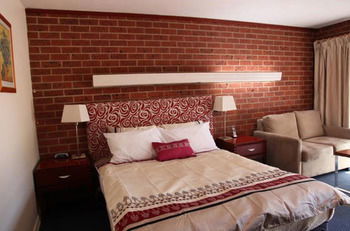 Carnegie Motor Inn - Local Tourism 7