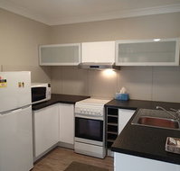 Dungowan Waterfront Apartments - Accommodation Australia