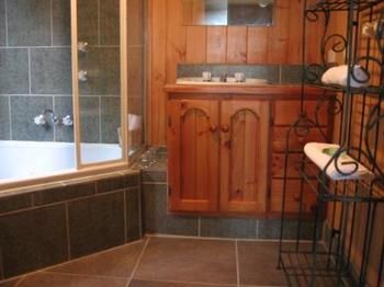 Belle's At Montville - Accommodation Australia 17