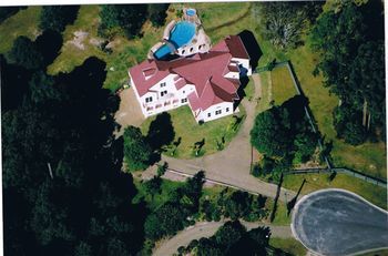 Kingfishers Manor @ Noosa - Local Tourism 5