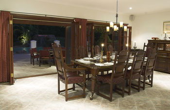 Kingfishers Manor @ Noosa - Local Tourism 37