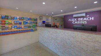 Alex Beach Cabins - Australia Shopping 16