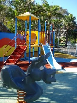 Alex Beach Cabins - Australia Shopping 19