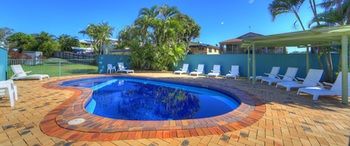 Alex Beach Cabins - Australia Shopping 22