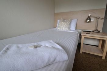 Crossroads Hotel Liverpool - Australia Shopping 22