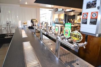 Crossroads Hotel Liverpool - Australia Shopping 29