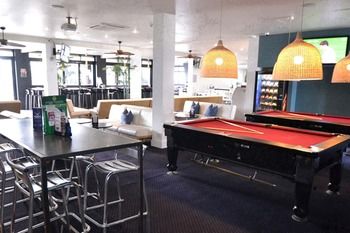 Crossroads Hotel Liverpool - Australia Shopping 33