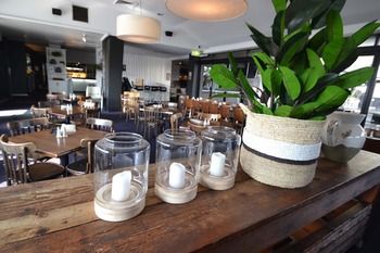 Crossroads Hotel Liverpool - Australia Shopping 37
