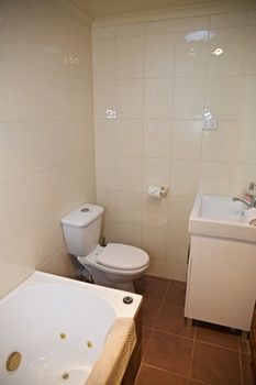 Holly Lane Mews - Accommodation Australia 0