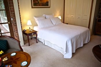 Holly Lane Mews - Accommodation Australia 21