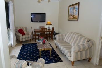 Holly Lane Mews - Accommodation Australia 28