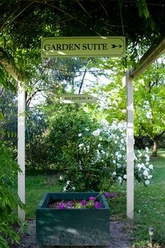 Holly Lane Mews - Accommodation Australia 48