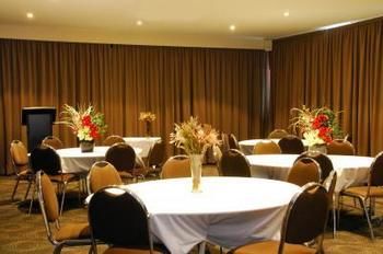 Palms Hotel Motel Chullora - Australia Shopping 7