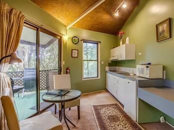 Tanglewood Gardens - Accommodation Australia 13