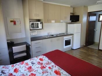 Gundagai Cabins & Tourist Park - Local Tourism 2