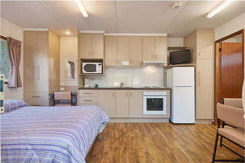 Gundagai Cabins & Tourist Park - Local Tourism 19