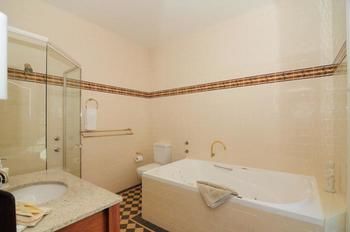 Sandholme Guesthouse - Accommodation Australia 16