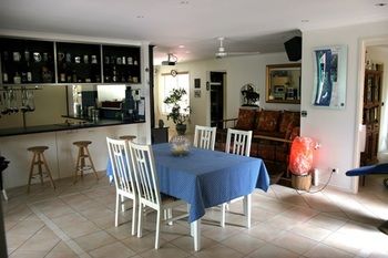 Noosa Edge Nudist Retreat - Local Tourism 18