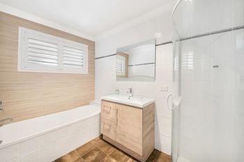 Forresters Beach Bed & Breakfast - Local Tourism 3
