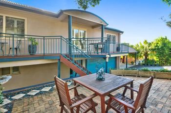 Forresters Beach Bed & Breakfast - Local Tourism 8