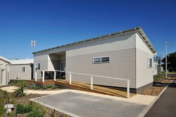Stockton Beach Holiday Park - Accommodation Australia 7