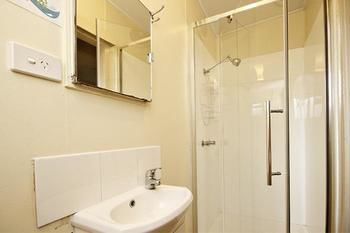 Mapleton Cabins & Caravan Park - Accommodation Australia 2