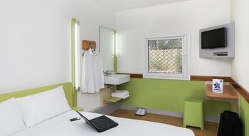 Ibis Budget Newcastle - Bed n Breakfasts 2