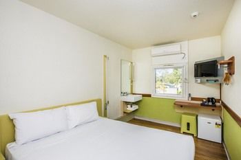 Ibis Budget Newcastle - Bed n Breakfasts 20