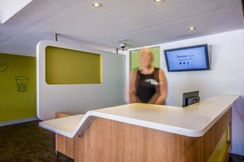 Ibis Budget Newcastle - Bed n Breakfasts 21