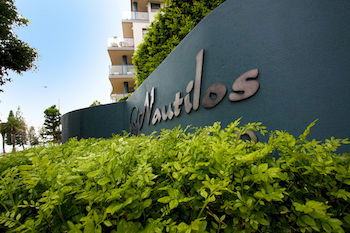 Nautilos Apartments - Australia Shopping 1
