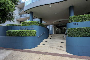Nautilos Apartments - Australia Shopping 3