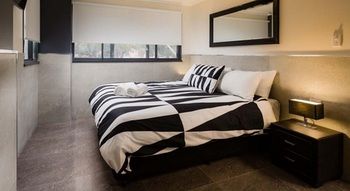 Nautilos Apartments - Australia Shopping 13