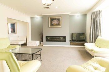 Hawthorn Holiday House - Accommodation Australia 9