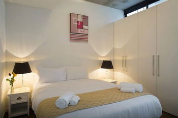Anchor On Collins Sapphire - Bed n Breakfasts 9