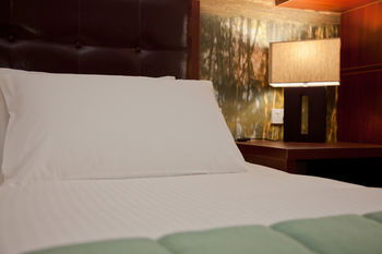 Grand Hotel Wyong - Accommodation Australia 9