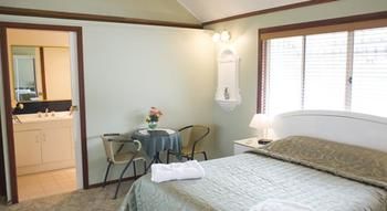 Santosa Cottage - Accommodation Australia 4