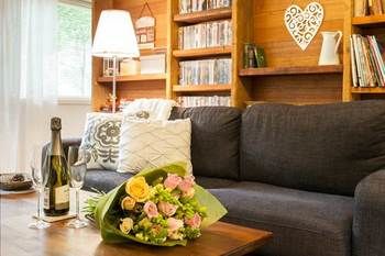 A Cottage In The Forest - Australia Shopping 2