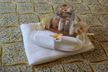 Phoenix Eumundi Bed & Breakfast - Accommodation Australia 2