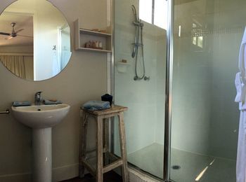 Phoenix Eumundi Bed & Breakfast - Accommodation Australia 5